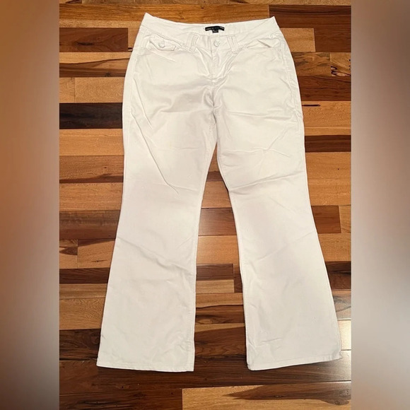 FADE TO BLUE | women’s white denim jeans. Size: 12 - Picture 10 of 11